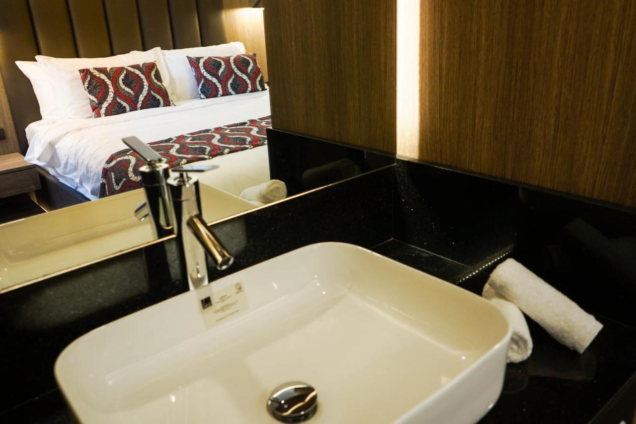 Hostel Unwnd Boutique Makati