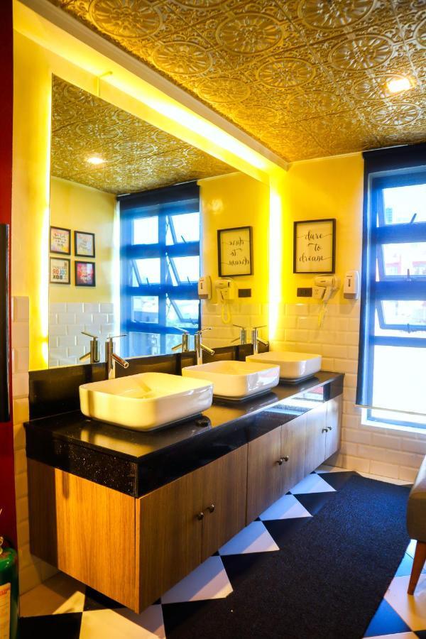 Hostel Unwnd Boutique Makati *