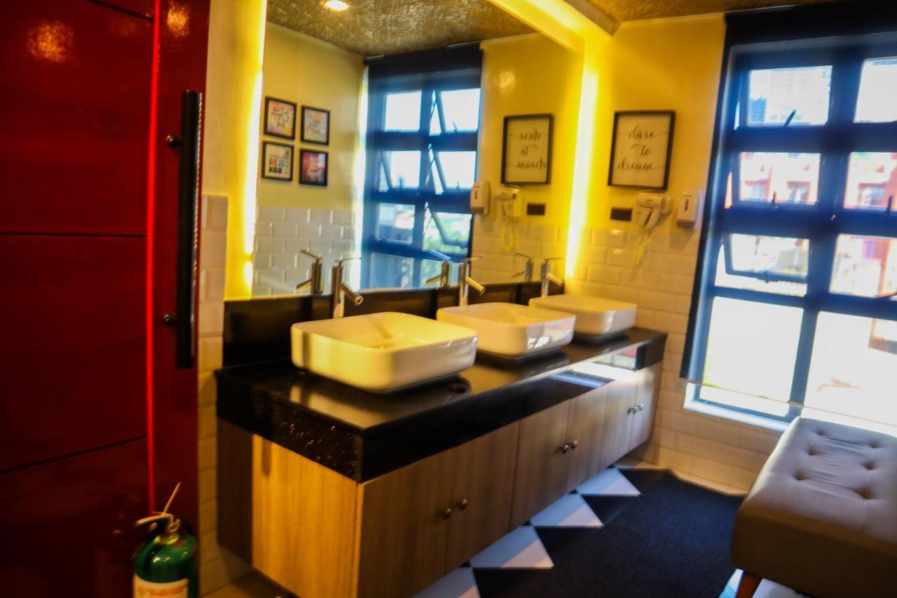 Unwnd Boutique Makati Hostel *